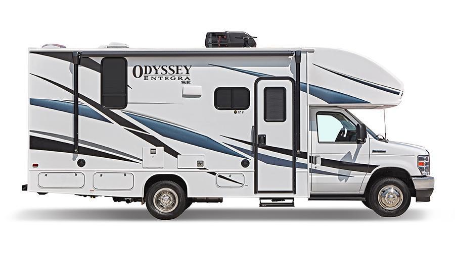 Odyssey SE Exterior Profile | The Odyssey SE is built on the Ford® E-450 chassis (select models) and is equipped with E-rated highway tire, 6-speed TorqShift series transmission with overdrive (select models) and aluminum running boards. 