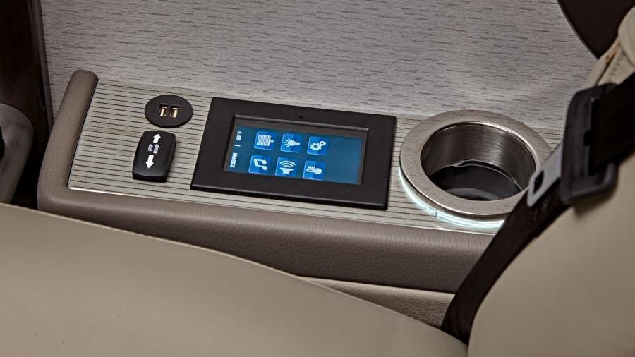 Cornerstone 45D Passenger Console | The Cornerstone 45D passenger console allows the passenger some control of functions, taking co-captain to the next level.