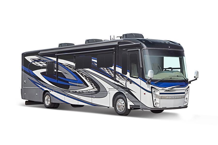 Reatta XL 40Q3 Exterior | Choose from multiple Sikkens custom full-body paint options on the Reatta XL. Carefree awnings offer shade for sunny days at the campground and three, 15,000 BTU A/C units with heat pumps keep the whole coach cool (40Q3 Shown). 